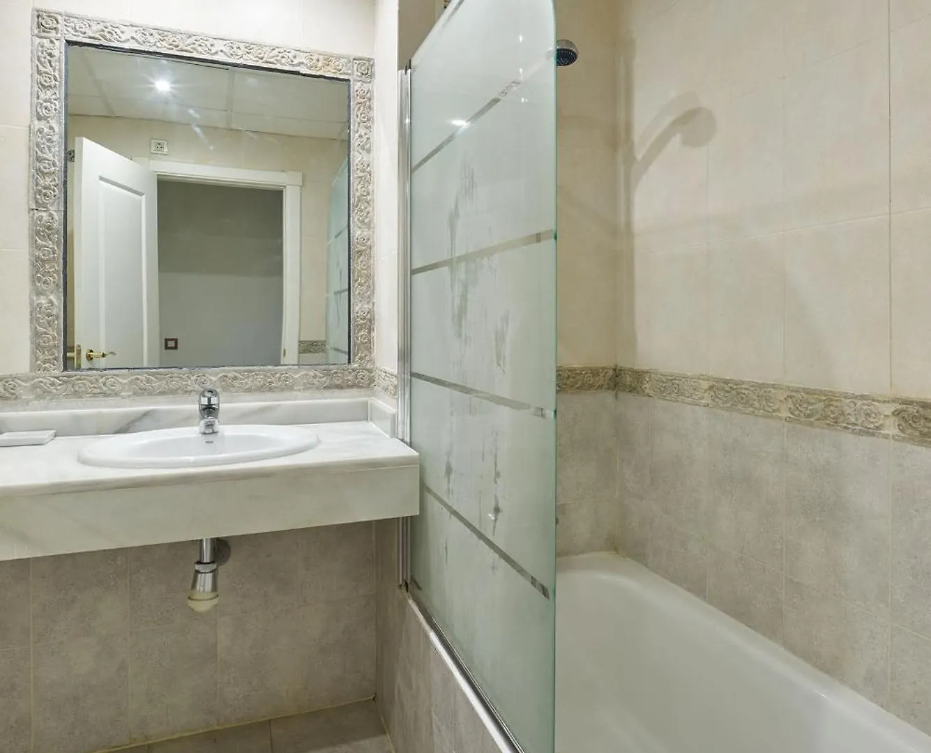 Scorpio 2Br Apartment In Hacienda Del Sol, Estepona 0*,  Espanha