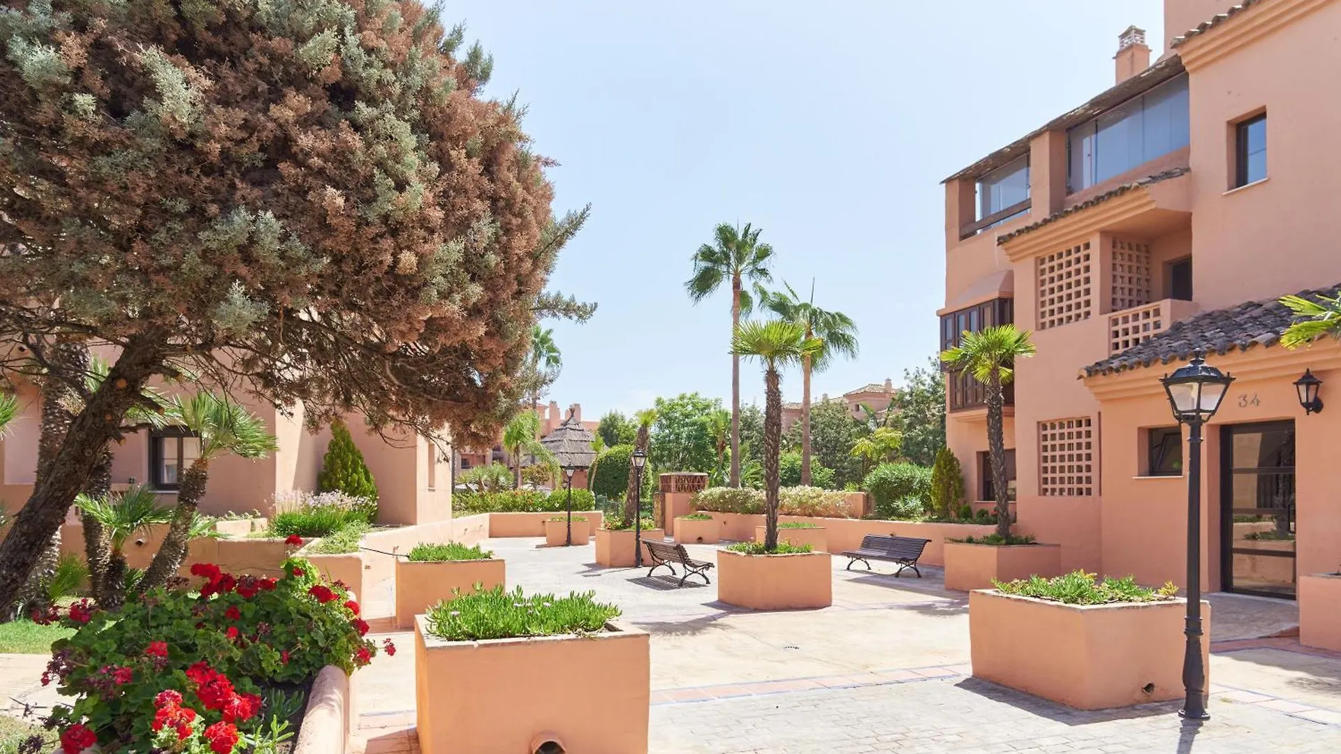 Scorpio 2Br Apartment In Hacienda Del Sol, Estepona Spain